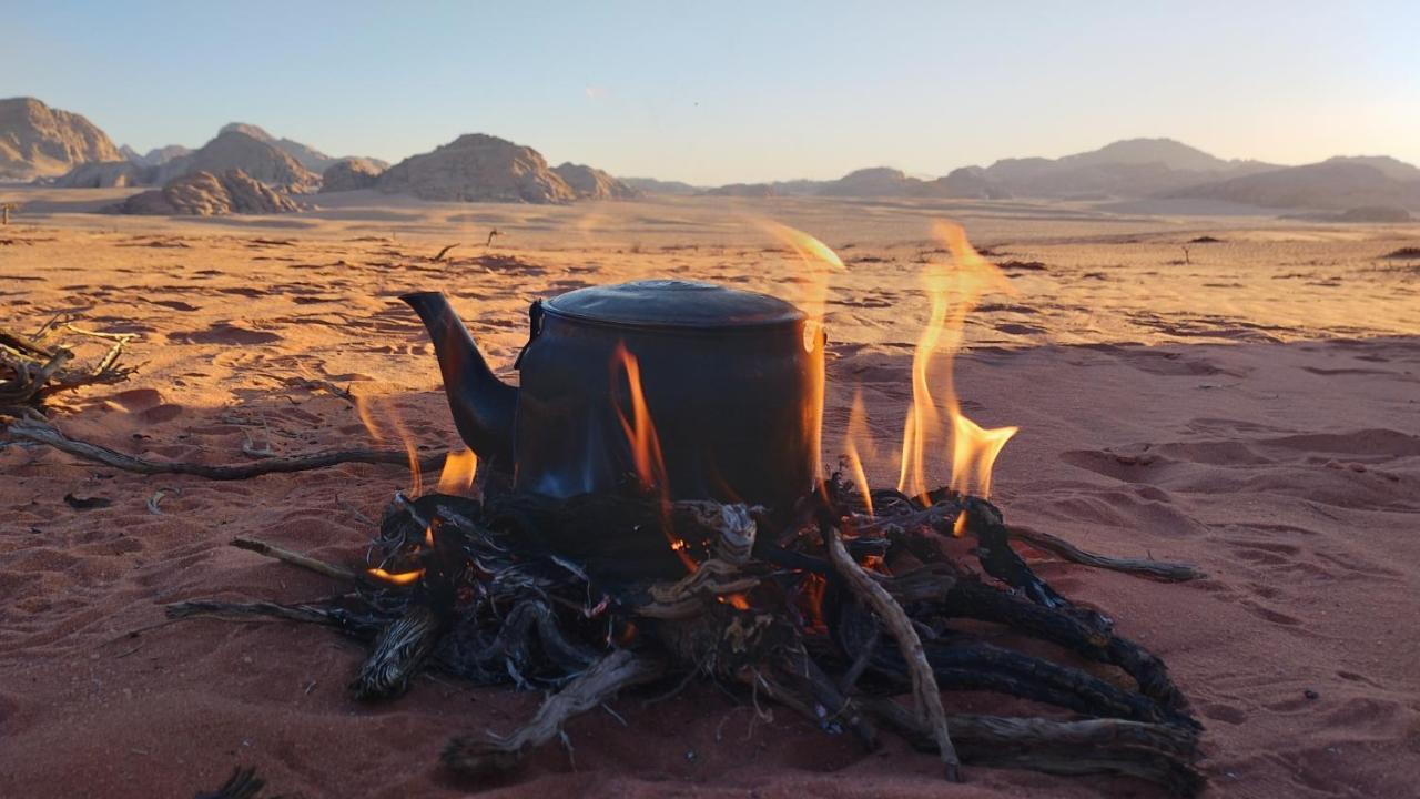 Готель Wadi Rum Sand Delight Camp Екстер'єр фото