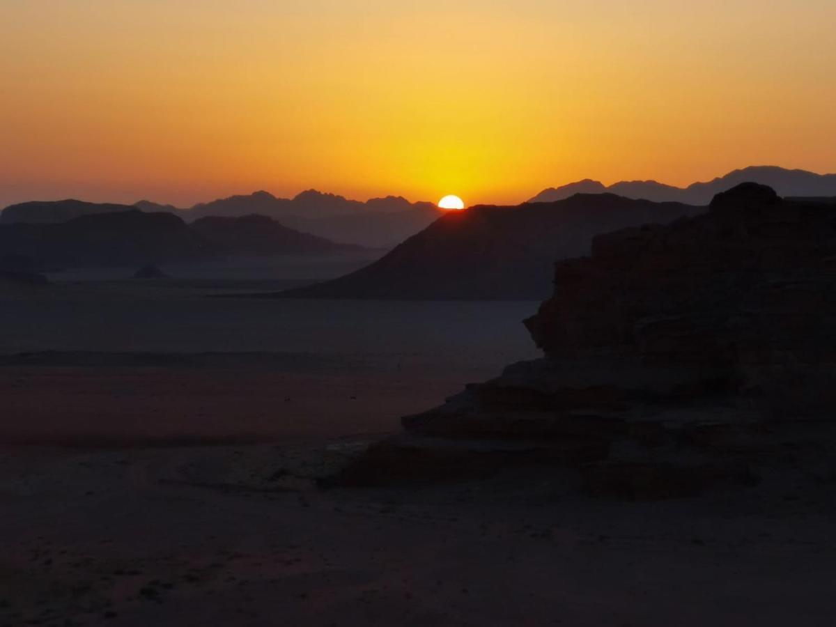 Готель Wadi Rum Sand Delight Camp Екстер'єр фото